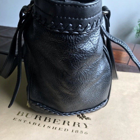 Burberry Black Leather United Kingdom Tote $1095 - Picture 5 of 8